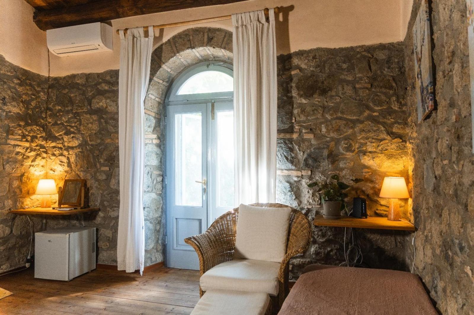 Collina Blu Bed & Breakfast Bolsena Bagian luar foto